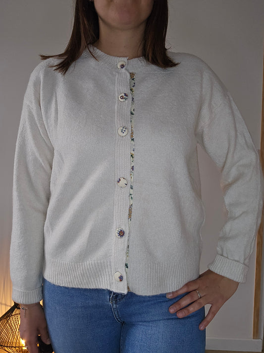 Gilet beige détail fleuris