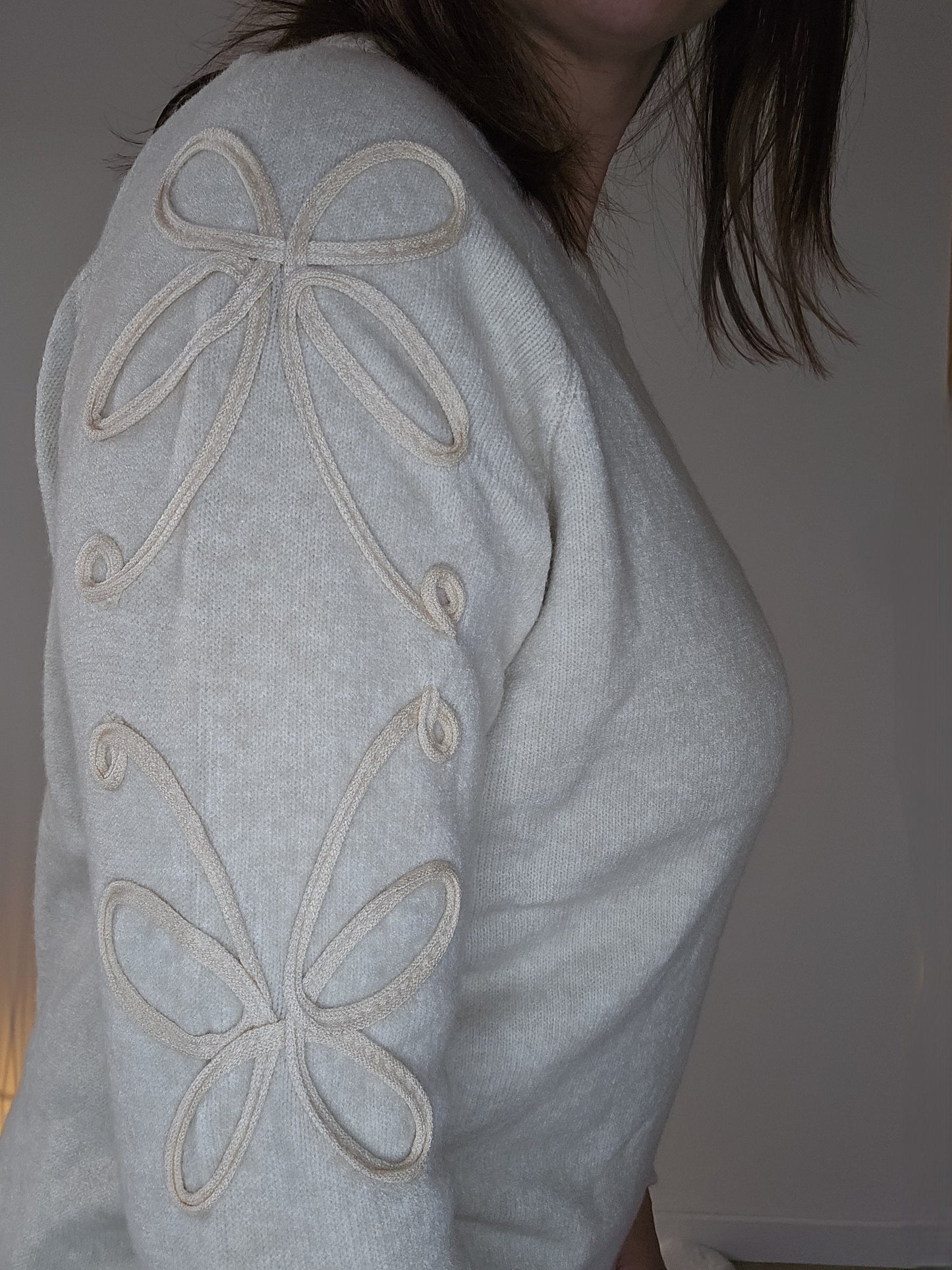 Pull maille à broderie fleurs
