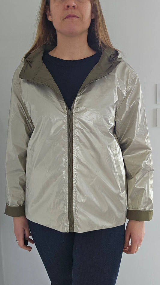 Coupe vent réversible et imperméable